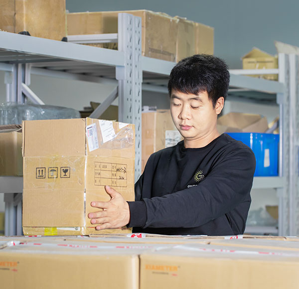 fast delivery employee packing goods